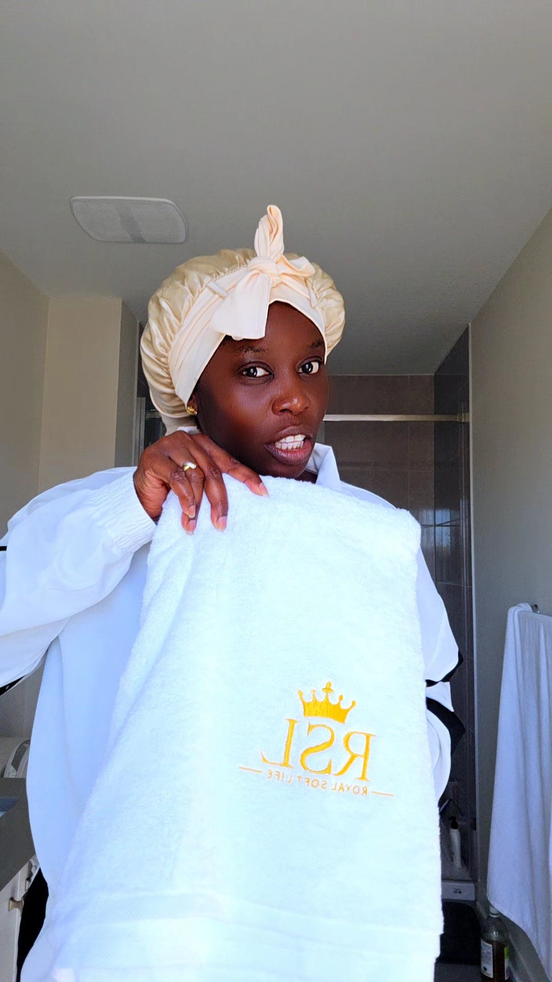The Royal Bath Towel - Image 3