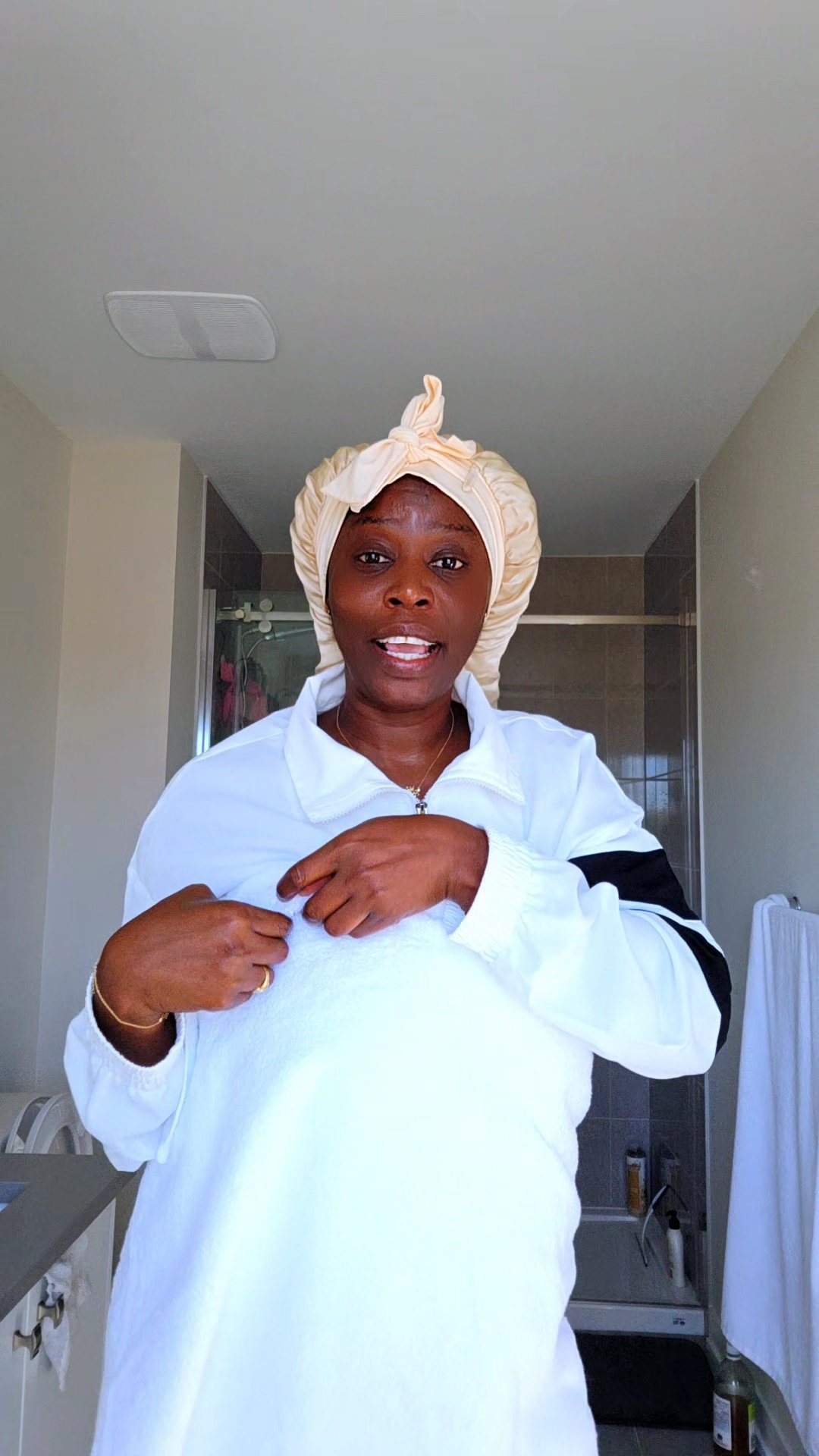 The Royal Bath Towel - Image 7